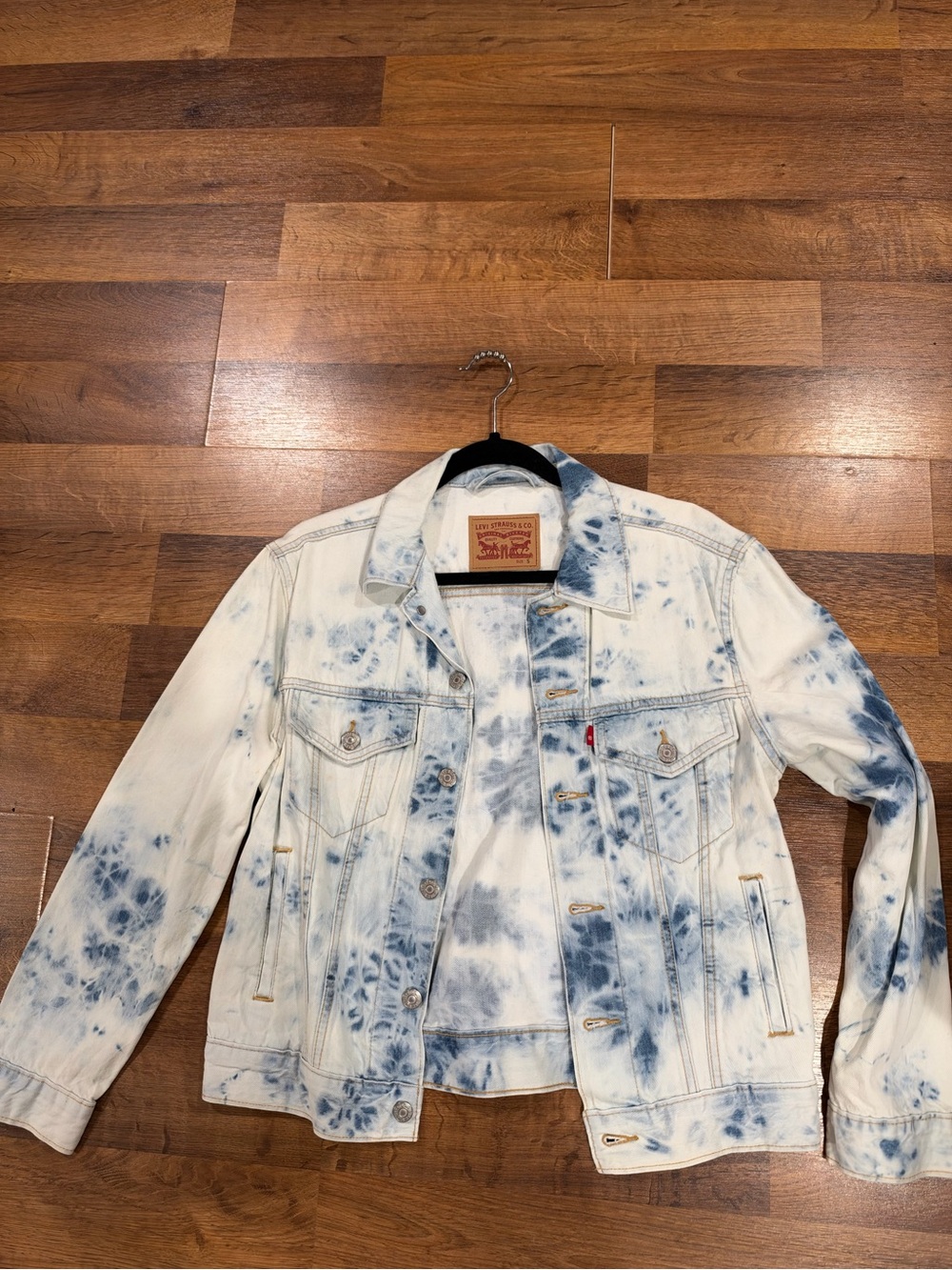 Levi's Women’s  White & Blue Tie-Dye Denim Trucker Jacket